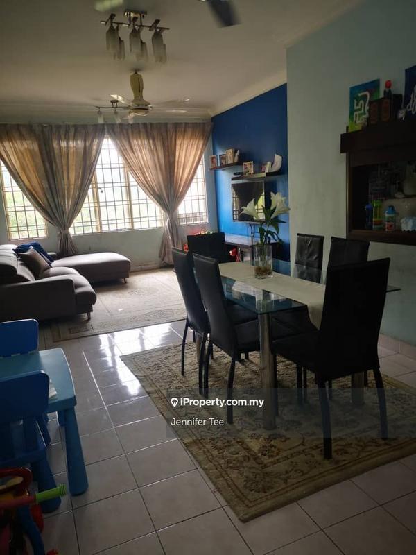 For Sale - De Rozelle