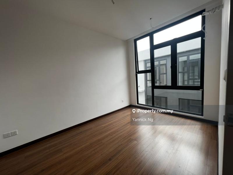 Rumah Teres 3-Tingkat untuk Dijual di BANDAR PUCHONG JAYA, Puchong oleh Yannick Ng - iProperty.com.my