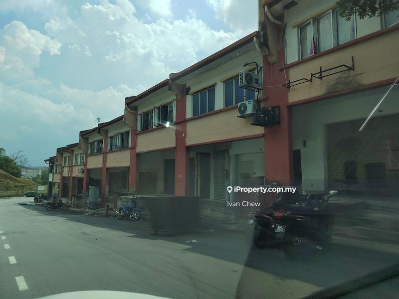 Kedai untuk Dijual di Taman Puncak Jalil, Seri Kembangan oleh Ivan Chew - iProperty.com.my