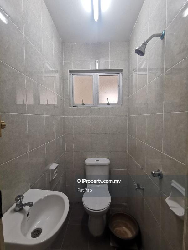 Rumah Berangkai 2.5 Tingkat untuk Dijual di Kota Kemuning, Shah Alam oleh Pat Yap - iProperty.com.my