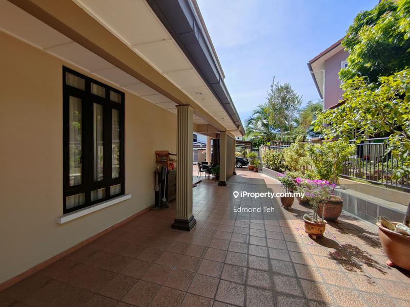 Bungalow House for Sale in Bandar Tun Hussein Onn, Cheras by Edmond Teh - iProperty.com.my