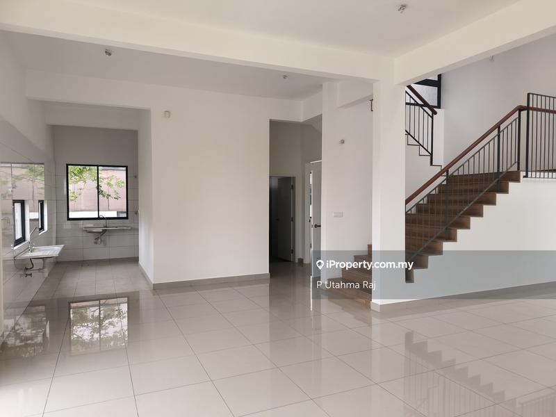 3-storey Terraced House for Sale in Telok Panglima Garang, Selangor by P Utahma Raj - iProperty.com.my