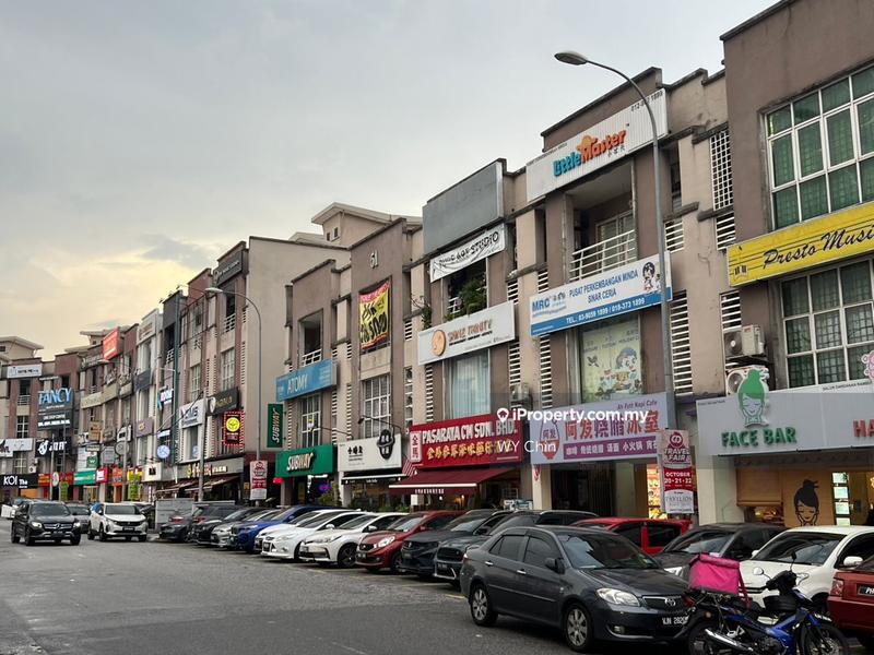For Sale - 3/4 STOREY MAIN ROAD FRONTAGE VALUE BUY ROi 4.2%,JALAN RADIN BAGUS,SRI PETALING