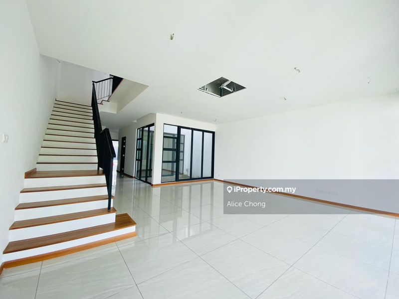 3-storey Terraced House for Sale in The Kews Senibong Leisure Farm, Gelang Patah by Alice Chong - iProperty.com.my