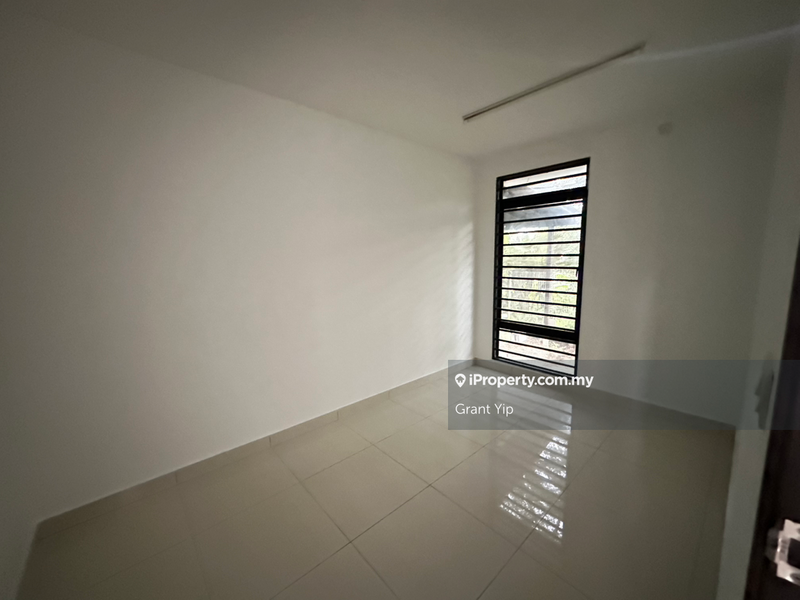 2.5-storey Terraced House for Sale in TTDI Grove, Kajang by Grant Yip - iProperty.com.my
