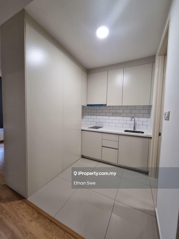 Service Residence for Sale in East Parc @ Manjalara by Ethan Swe - Kitchen - iProperty.com.my