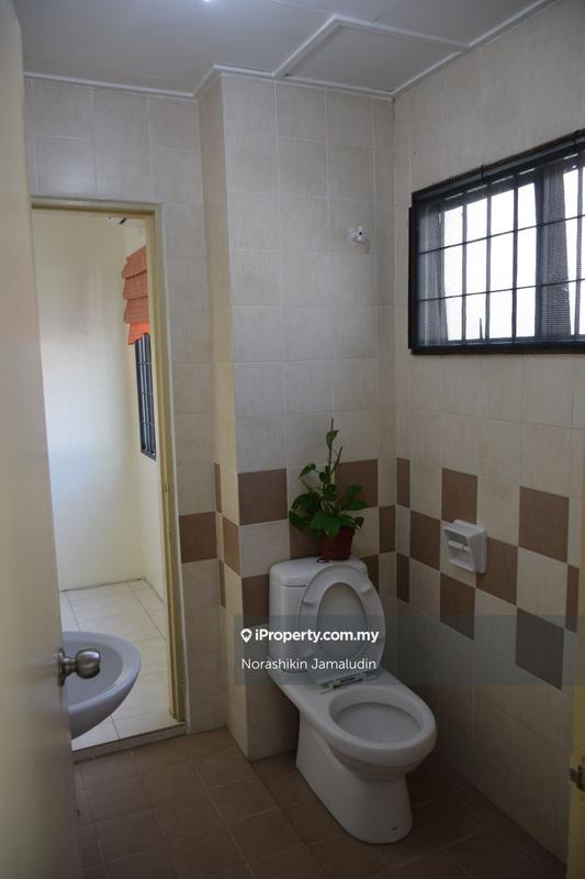 Townhouse for Sale in Kayu Ara, Selangor by Norashikin Jamaludin - iProperty.com.my