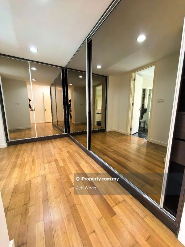 For Sale - Kiaraville