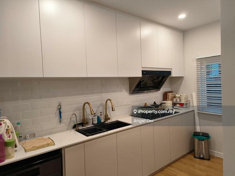 Rumah Berangkai 2 Tingkat untuk Disewa di Aman Suria, Petaling Jaya oleh Angel Ooi - Kitchen - iProperty.com.my