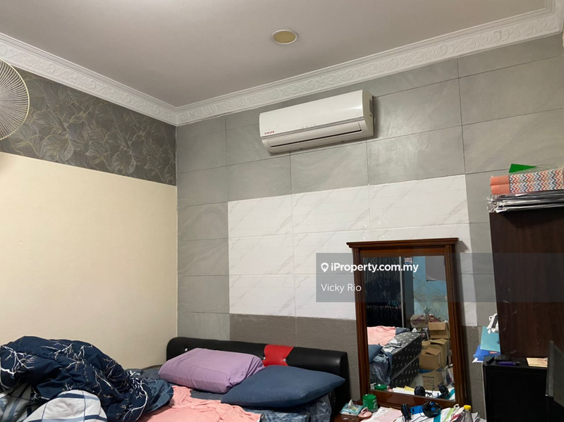 Rumah Berangkai 1 Tingkat untuk Dijual di Taman Sri Pandyan, Puchong oleh Vicky Rio - iProperty.com.my