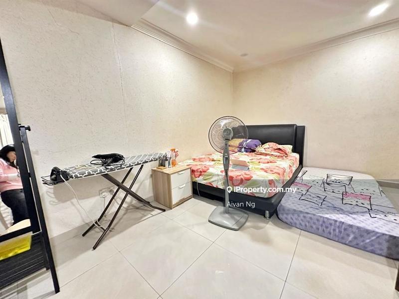 Rumah Berangkai 2 Tingkat untuk Dijual di Taman Ikhlas, Bandar Sungai Long oleh Aivan Ng - iProperty.com.my