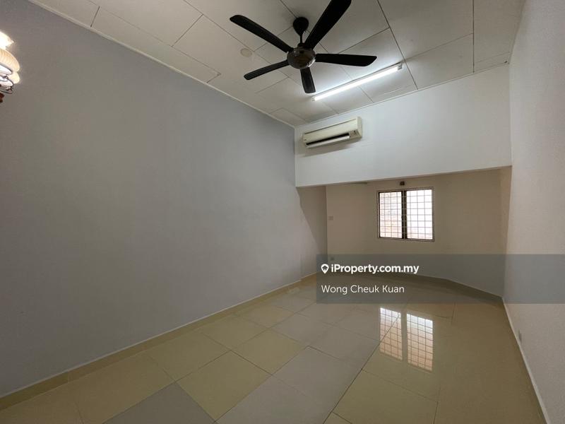 1-storey Terraced House for Sale in Taman Selayang Bahagia, Selayang by Wong Cheuk Kuan - iProperty.com.my