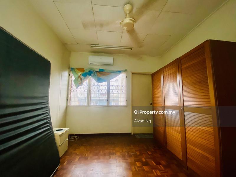 Rumah Berangkai 2 Tingkat untuk Dijual di Taman Bukit Desa, Taman Desa oleh Aivan Ng - iProperty.com.my