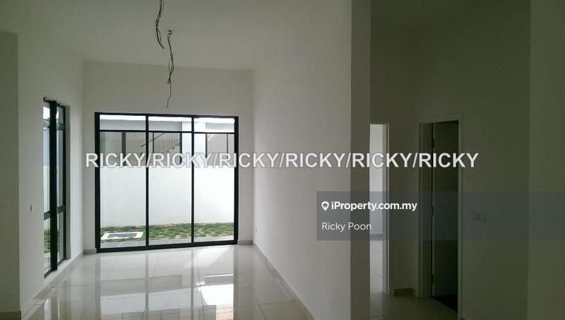Rumah Berkembar untuk Dijual di Setia Ecohill Aravia, Semenyih oleh Ricky Poon - iProperty.com.my