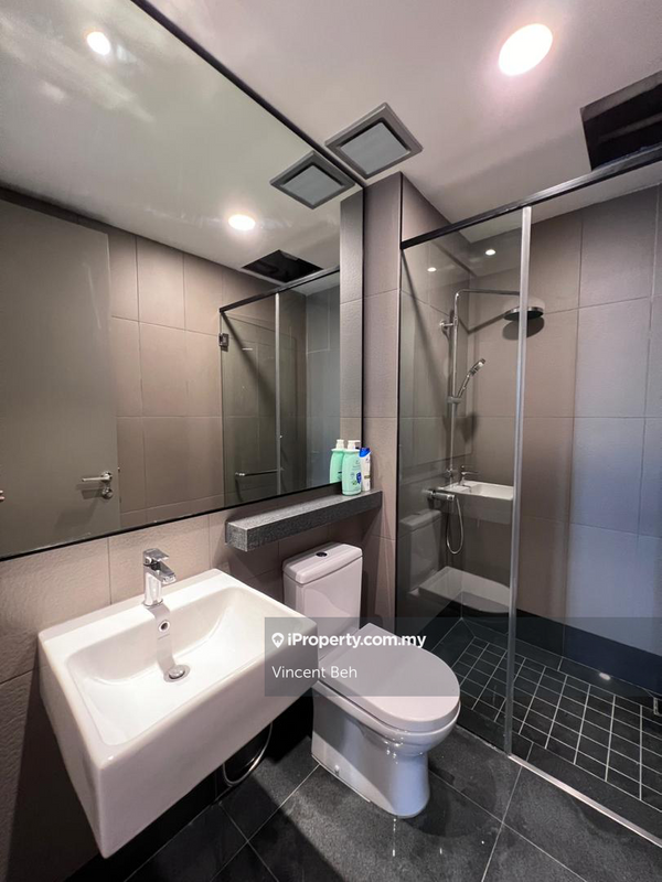 Service Residence for Sale in Bloomsvale Menara Vista Petaling by Vincent Beh - iProperty.com.my