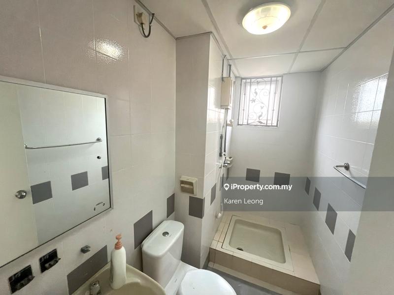 For Sale - Villa Flora