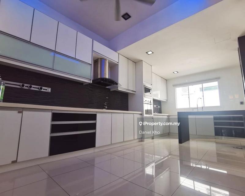 Rumah Berangkai 2 Tingkat untuk Dijual di Kemuning Utama, Shah Alam oleh Daniel Kho - iProperty.com.my