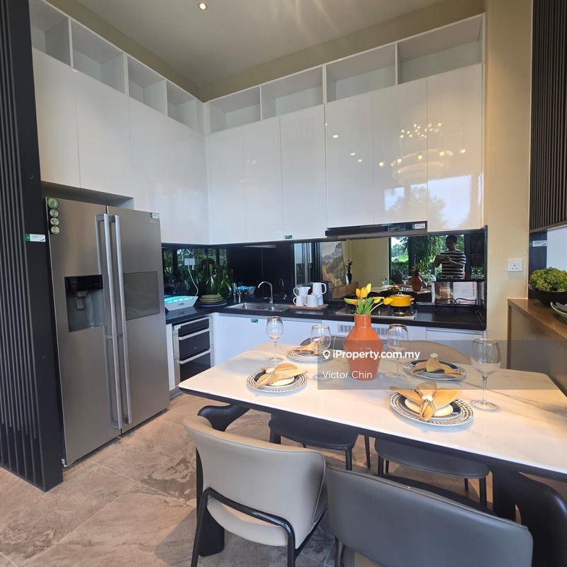 Rumah Berangkai 2 Tingkat untuk Dijual di Forest City Golf Resort Villa, Johor Bahru oleh Victor Chin - iProperty.com.my