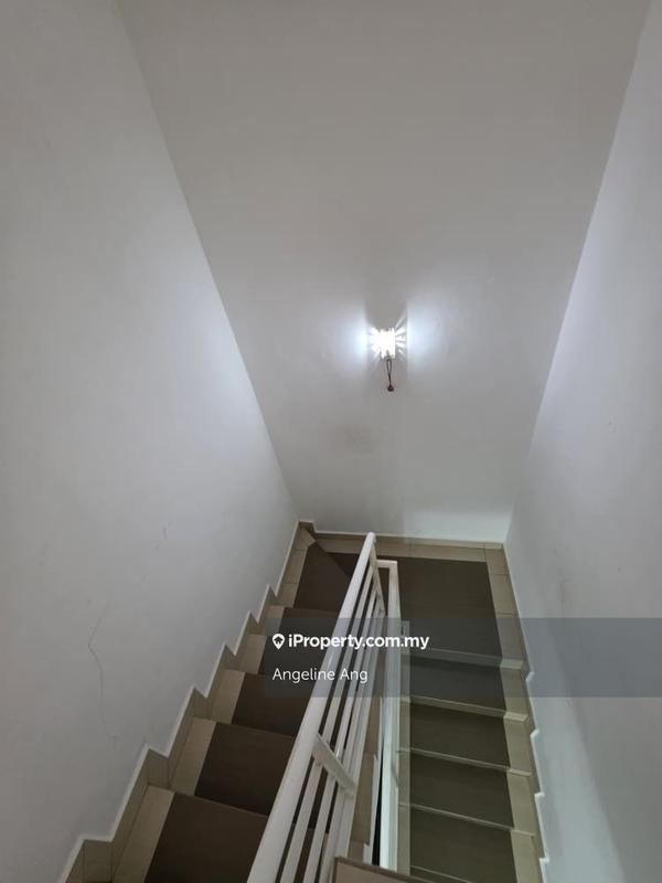 Rumah Berangkai 2 Tingkat untuk Dijual di Usj 1, Subang Jaya oleh Angeline Ang - iProperty.com.my