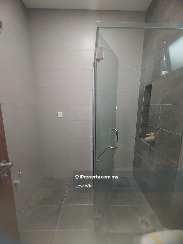 Rumah Berangkai 3 Tingkat untuk Dijual di Bandar Kinrara Seksyen 8, Bandar Kinrara oleh Low WK - iProperty.com.my