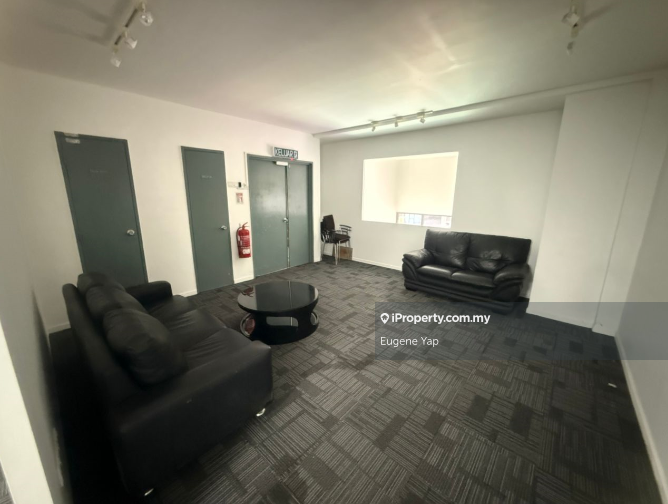 Shop for Sale in Taman Berkeley, Klang by Eugene Yap - iProperty.com.my