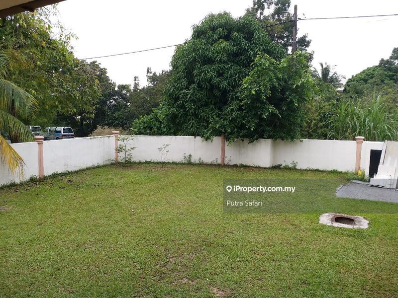 Rumah Berkembar untuk Dijual di Seksyen 9, Shah Alam oleh Putra Safari - iProperty.com.my