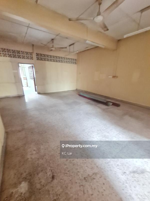 Shop for Sale in Taman Yoon Fook, Seremban by KC Lai - iProperty.com.my