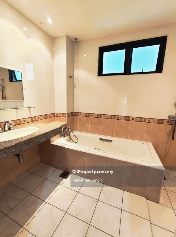 Banglo untuk Dijual di Ampang Hilir, Ampang oleh Mel Walia - iProperty.com.my