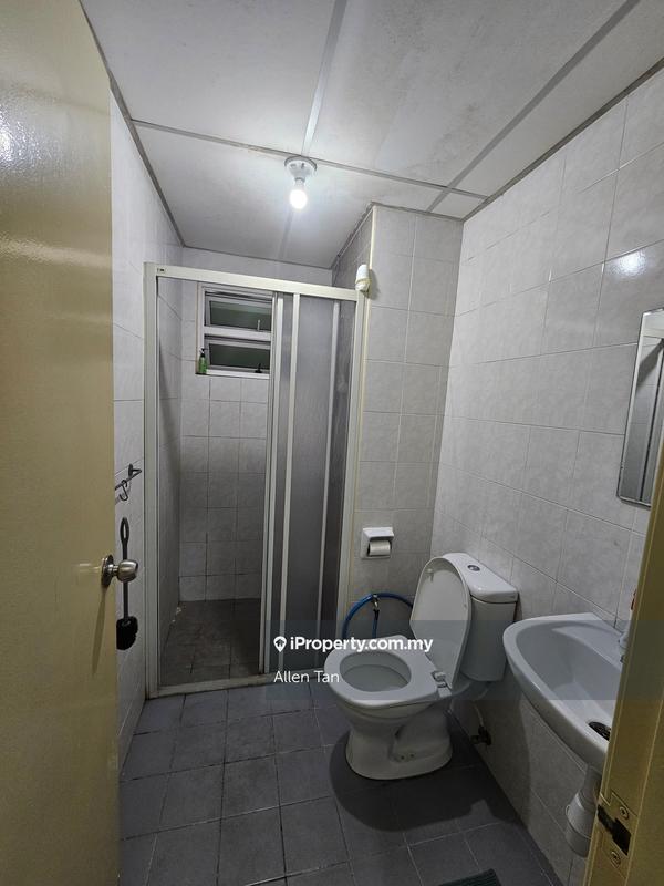 Condominium for Sale in Sterling by Allen Tan - iProperty.com.my