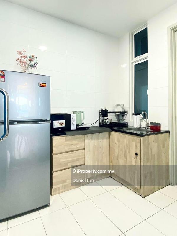 Service Residence for Sale in The Wave Residence by Daniel Lim - Kitchen - iProperty.com.my