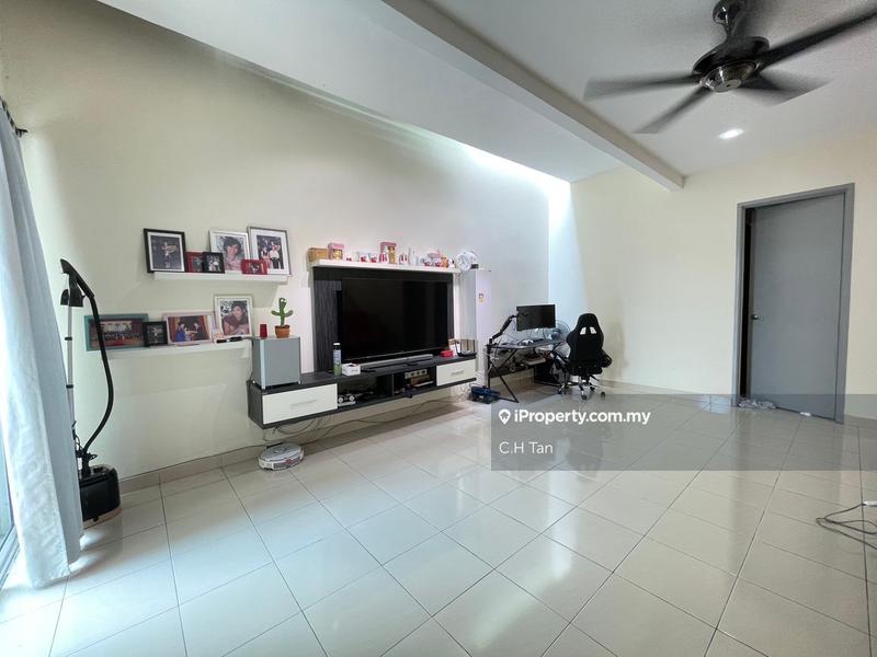 Rumah Teres 3-Tingkat untuk Dijual di New Green Park, Rawang oleh C.H Tan - iProperty.com.my