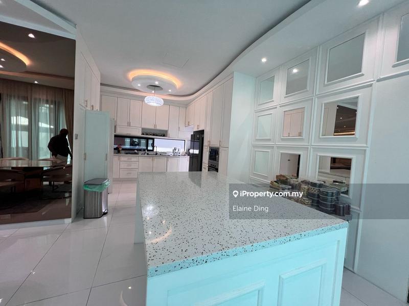 Bungalow House for Sale in Country Heights, Kajang by Elaine Ding - iProperty.com.my