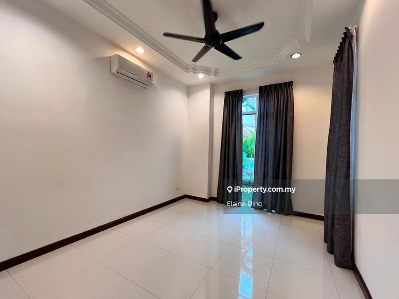 Bungalow House for Sale in Bluwater Estate of The Mines Resort City, Seri Kembangan by Elaine Ding - iProperty.com.my