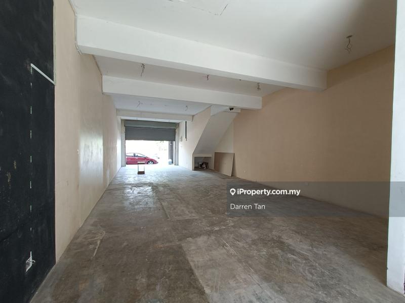 For Rent - Bukit Beruntung Shop for RENT