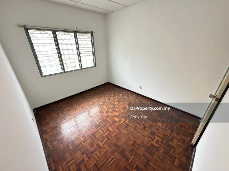 Terraced House for Sale in Bandar Country Homes, Rawang by Andy Yap - iProperty.com.my