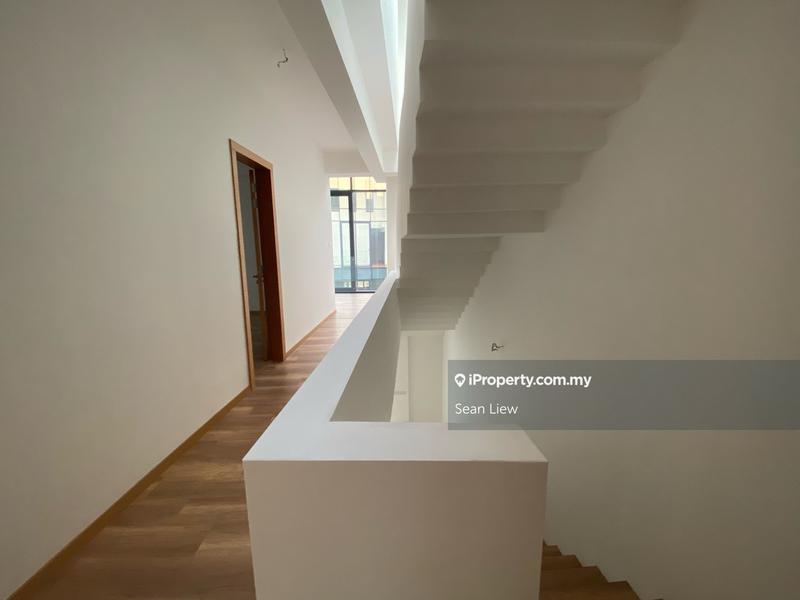 4-storey Terraced House for Sale in Damansara Perdana, Selangor by Sean Liew - iProperty.com.my