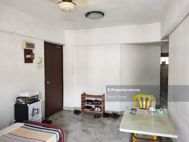 For Sale - Makmur Apartment