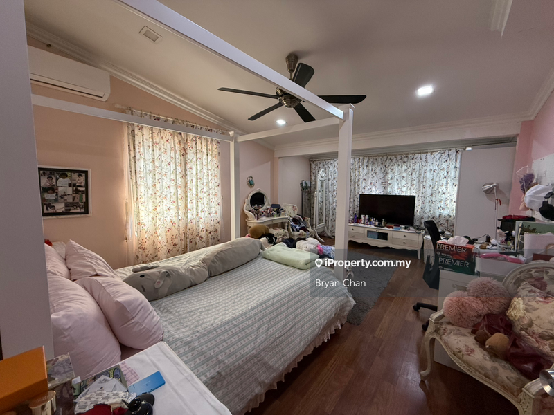 Bungalow House for Sale in Seksyen 11, Petaling Jaya by Bryan Chan - iProperty.com.my
