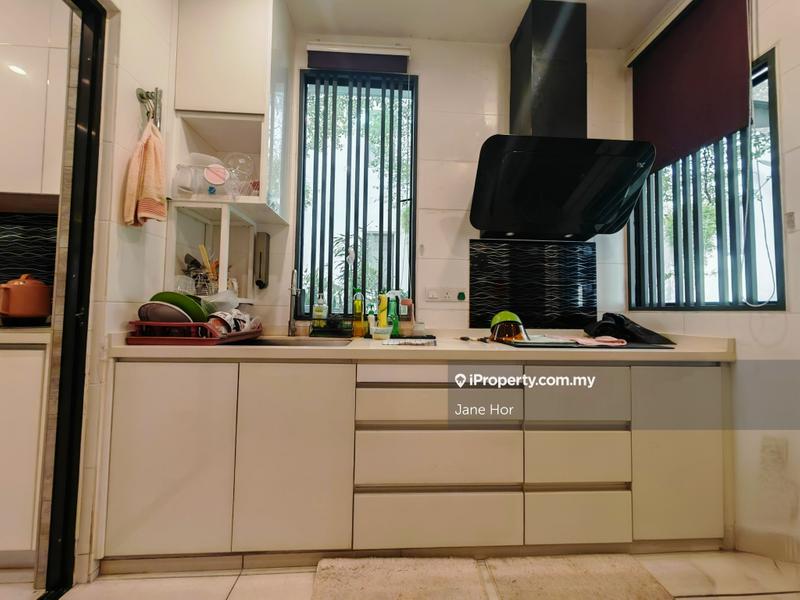 Townhouse for Sale in 16 Sierra, Puchong by Jane Hor - iProperty.com.my