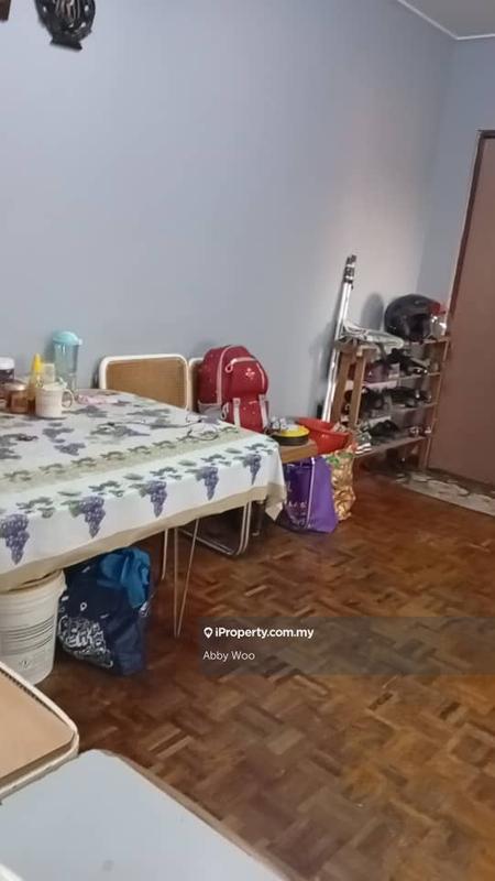 Rumah Pangsa untuk Dijual di Flat PKNS Seksyen 8 oleh Abby Woo - iProperty.com.my
