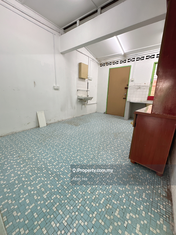Rumah Teres 2-Tingkat untuk Dijual di Serdang Jaya, Seri Kembangan oleh Abel Ho - iProperty.com.my
