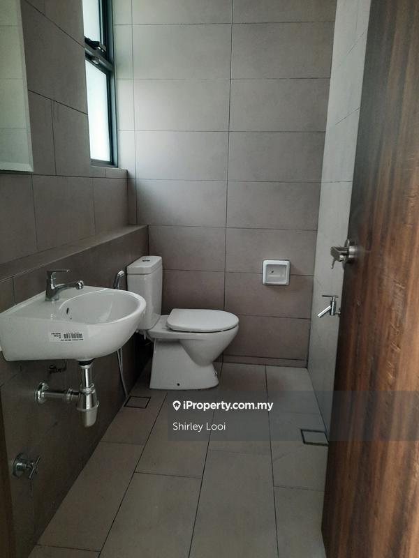 Rumah Berkembar untuk Dijual di Bukit Jelutong, Shah Alam oleh Shirley Looi - iProperty.com.my