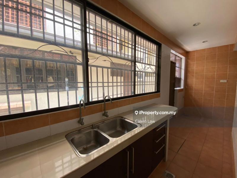 2.5-storey Terraced House for Sale in Bandar Utama 10, Bandar Utama by Calvin Law - iProperty.com.my
