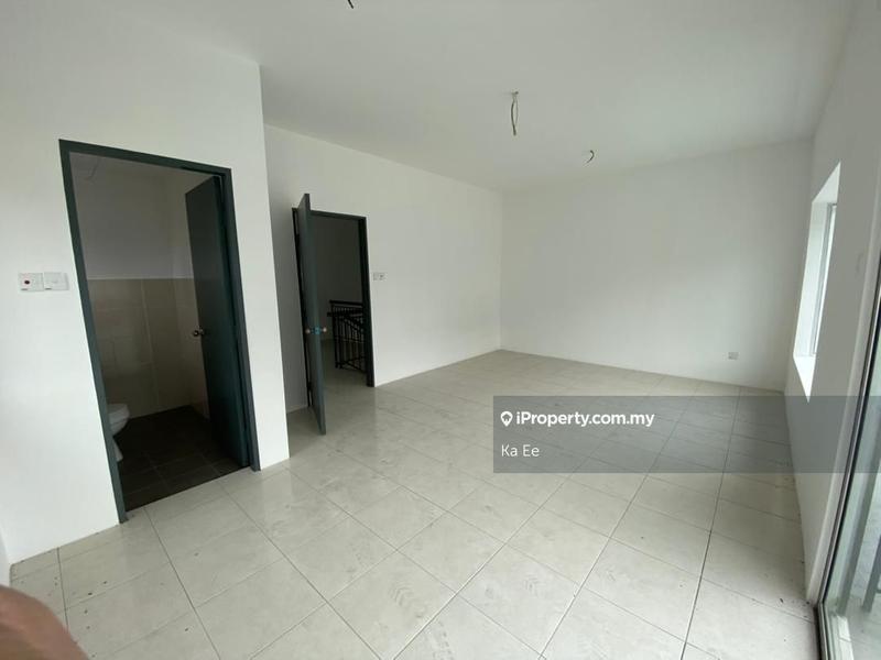 Rumah Teres 2-Tingkat untuk Dijual di Taman Scientex Rawang, Rawang oleh Ka Ee - iProperty.com.my