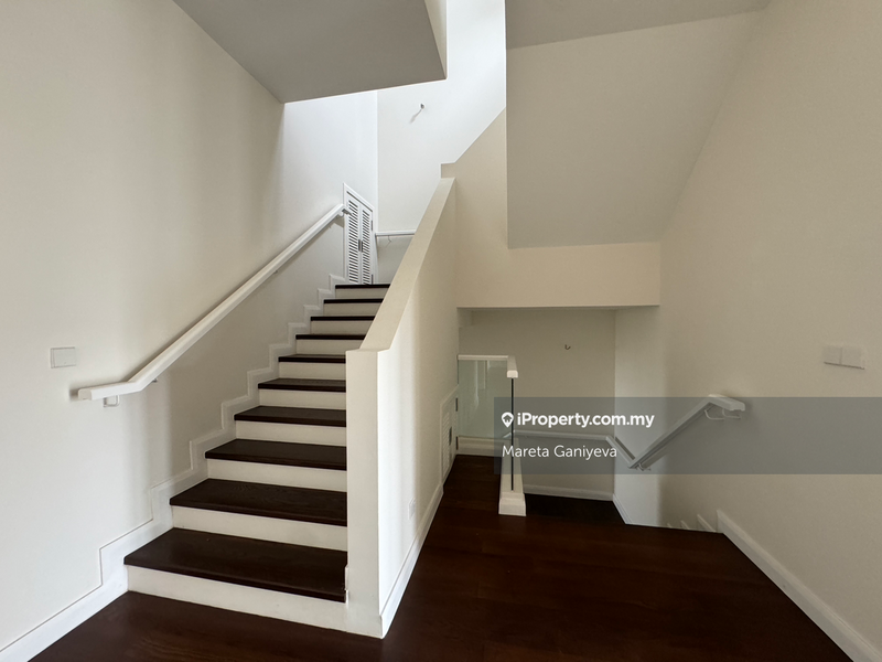Rumah Berangkai 3 Tingkat untuk Dijual di Mont Kiara, Kuala Lumpur oleh Mareta Ganiyeva - iProperty.com.my