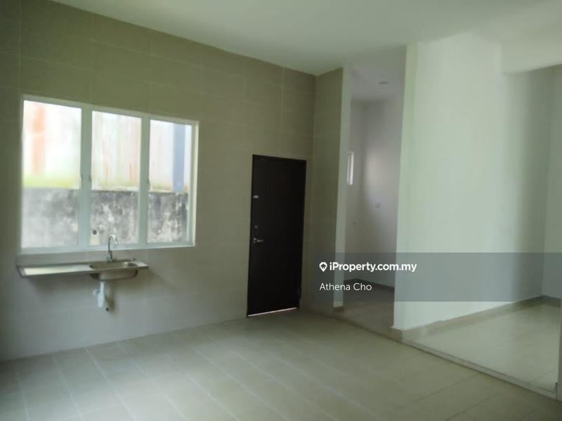 Bungalow House for Sale in Pekan Labu, Labu by Athena Cho - iProperty.com.my
