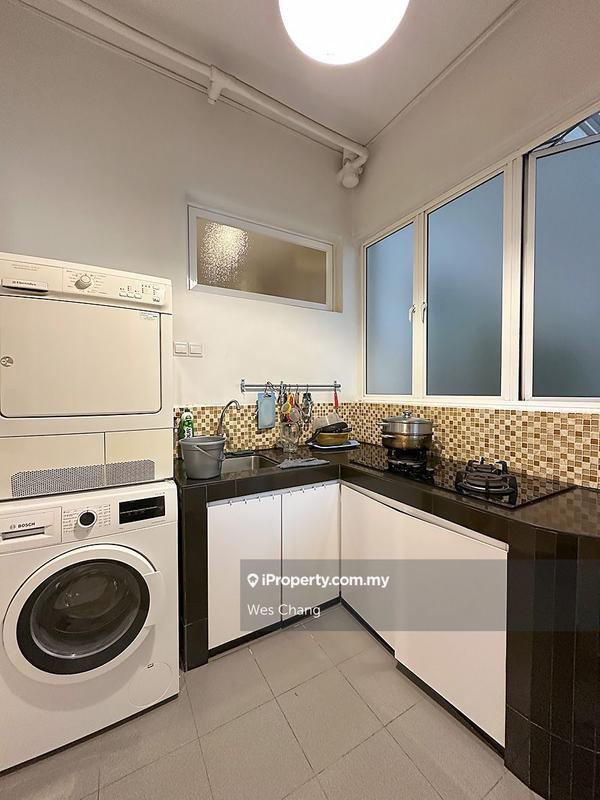 Kondominium untuk Dijual di Surian Residences oleh Wes Chang - iProperty.com.my