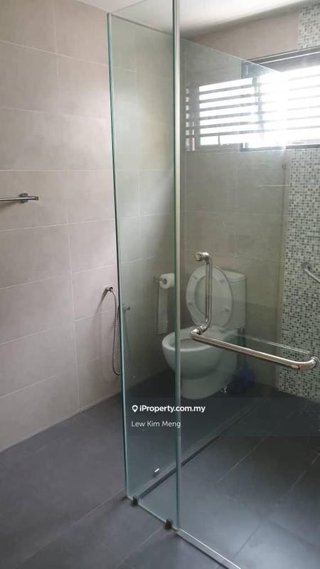 Rumah Berangkai 2 Tingkat untuk Dijual di awxkn, Damansara Damai oleh Lew Kim Meng - iProperty.com.my