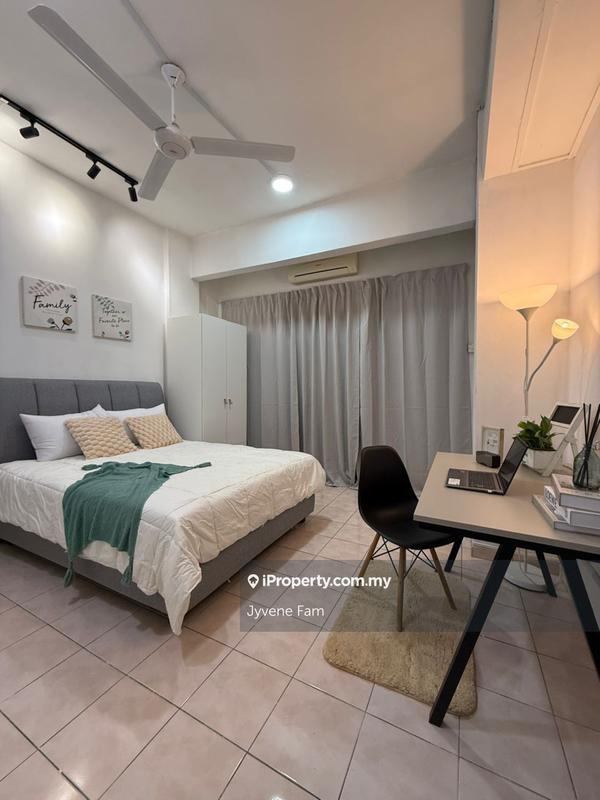 For Rent - Evergreen Park Acorn & Hazel