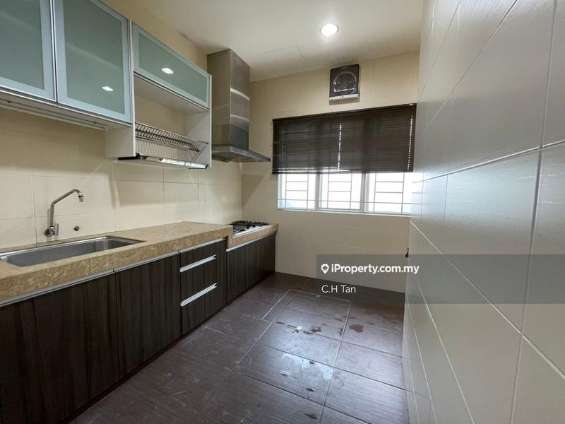 Rumah Teres 3-Tingkat untuk Dijual di Taman Permai Villa, Ampang oleh C.H Tan - iProperty.com.my